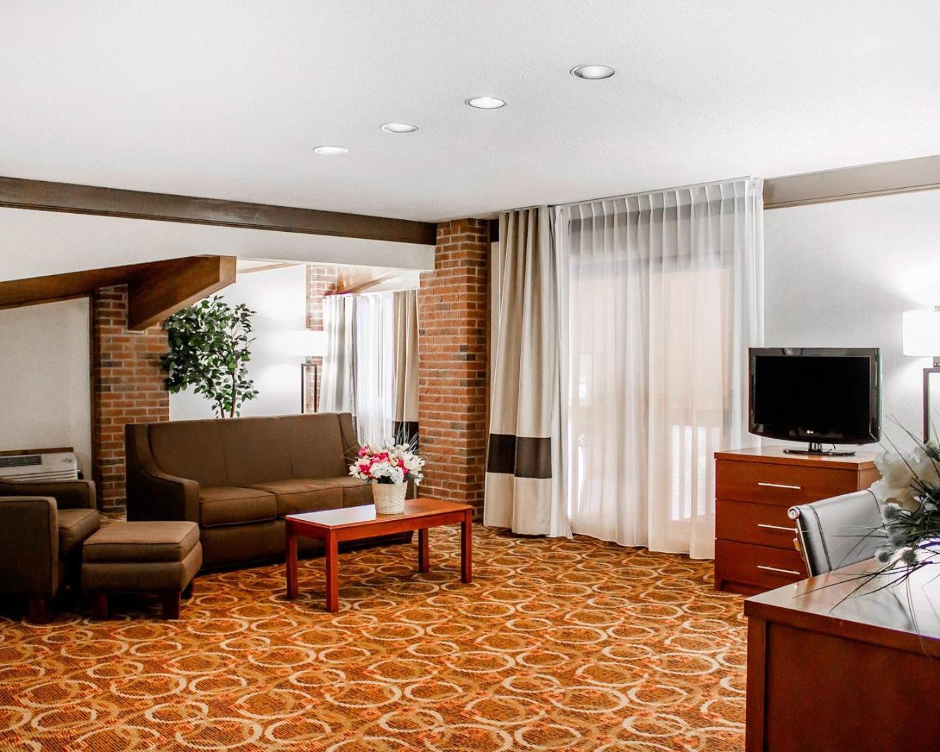 Comfort Inn Mount Vernon Downtown Esterno foto